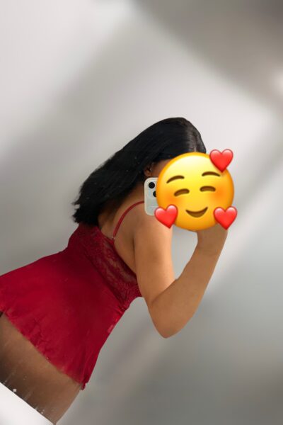 קיילי נתניה – אפריקאית בת 24